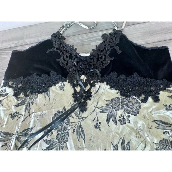 Dentelle Satin Babydoll Intimate Black and Gold Chemise Slip Dress - Picture 11 of 15